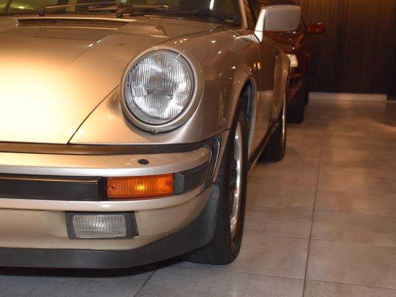 ポルシェ　911(Type930)