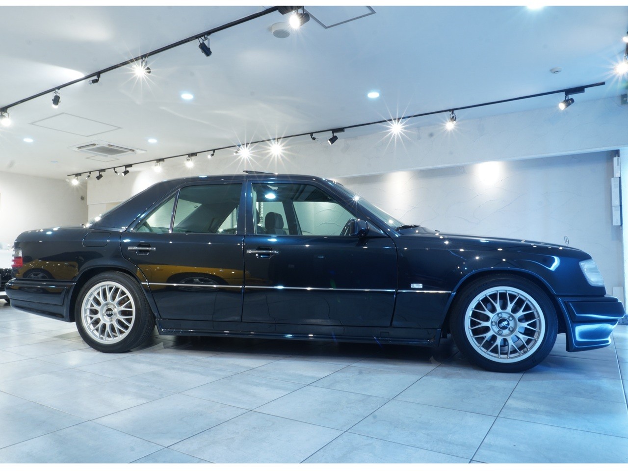 メルセデスベンツ　Eクラス