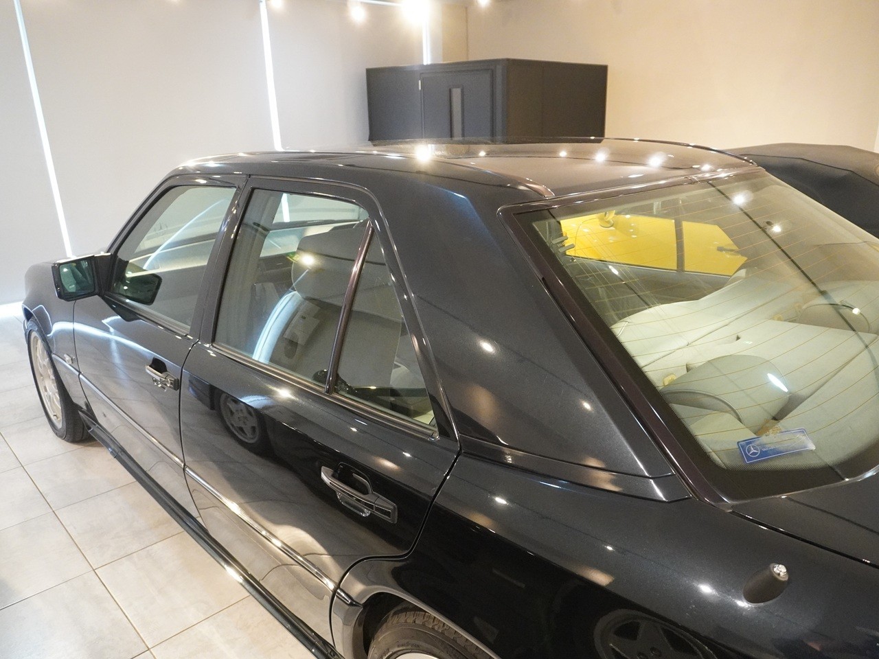 メルセデスベンツ　Eクラス