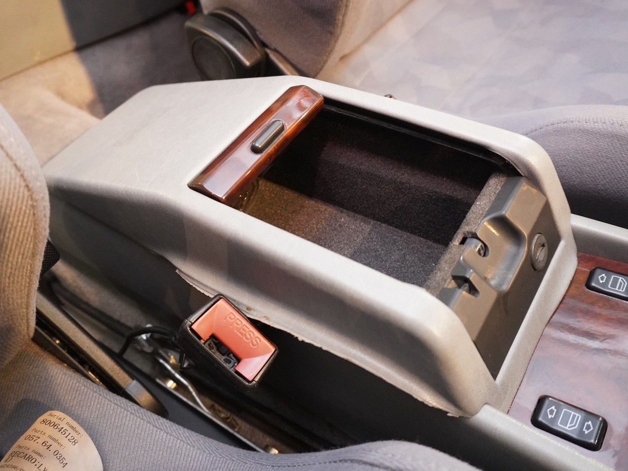 メルセデスベンツ　Eクラス