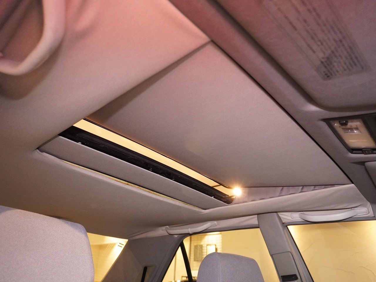 メルセデスベンツ　Eクラス