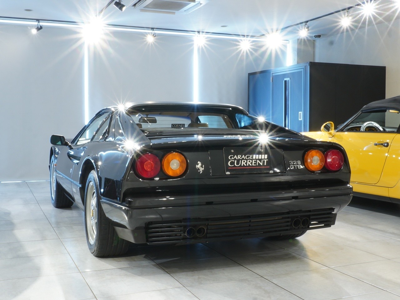 フェラーリ　328