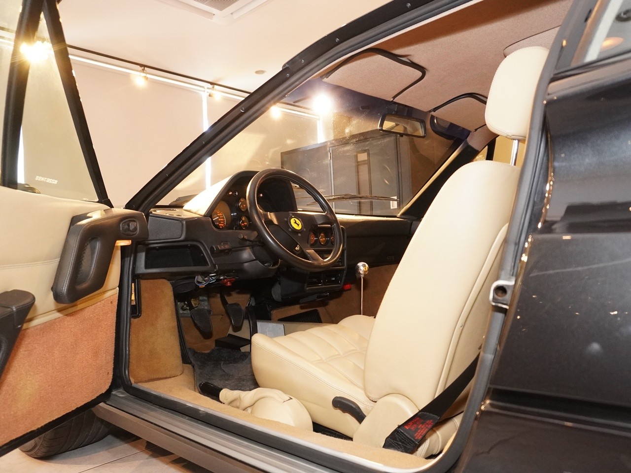 フェラーリ　328