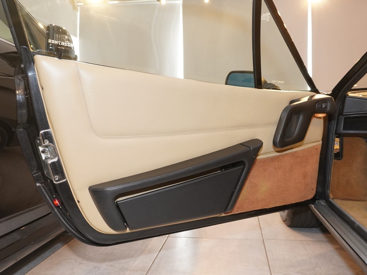 フェラーリ　328