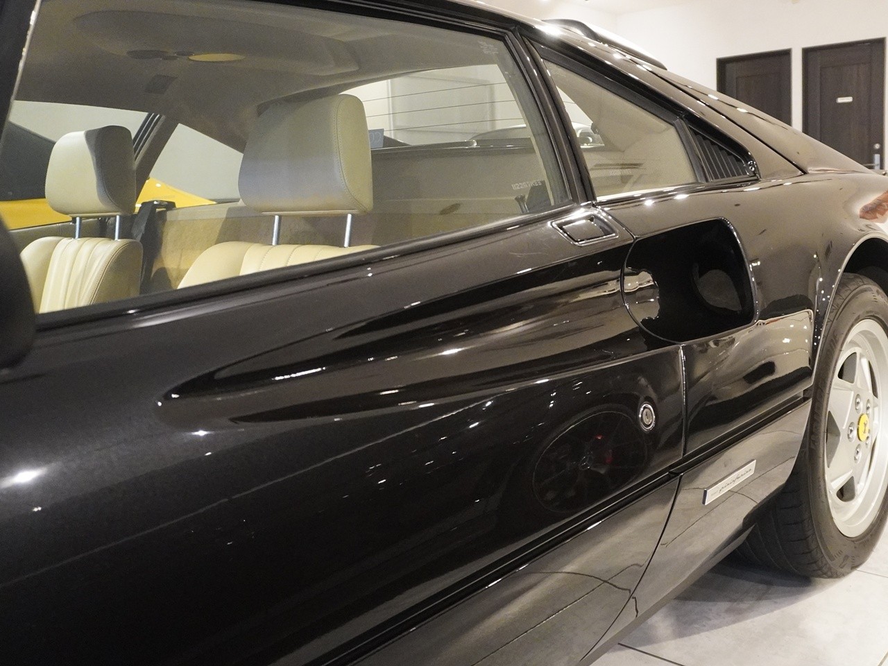 フェラーリ　328