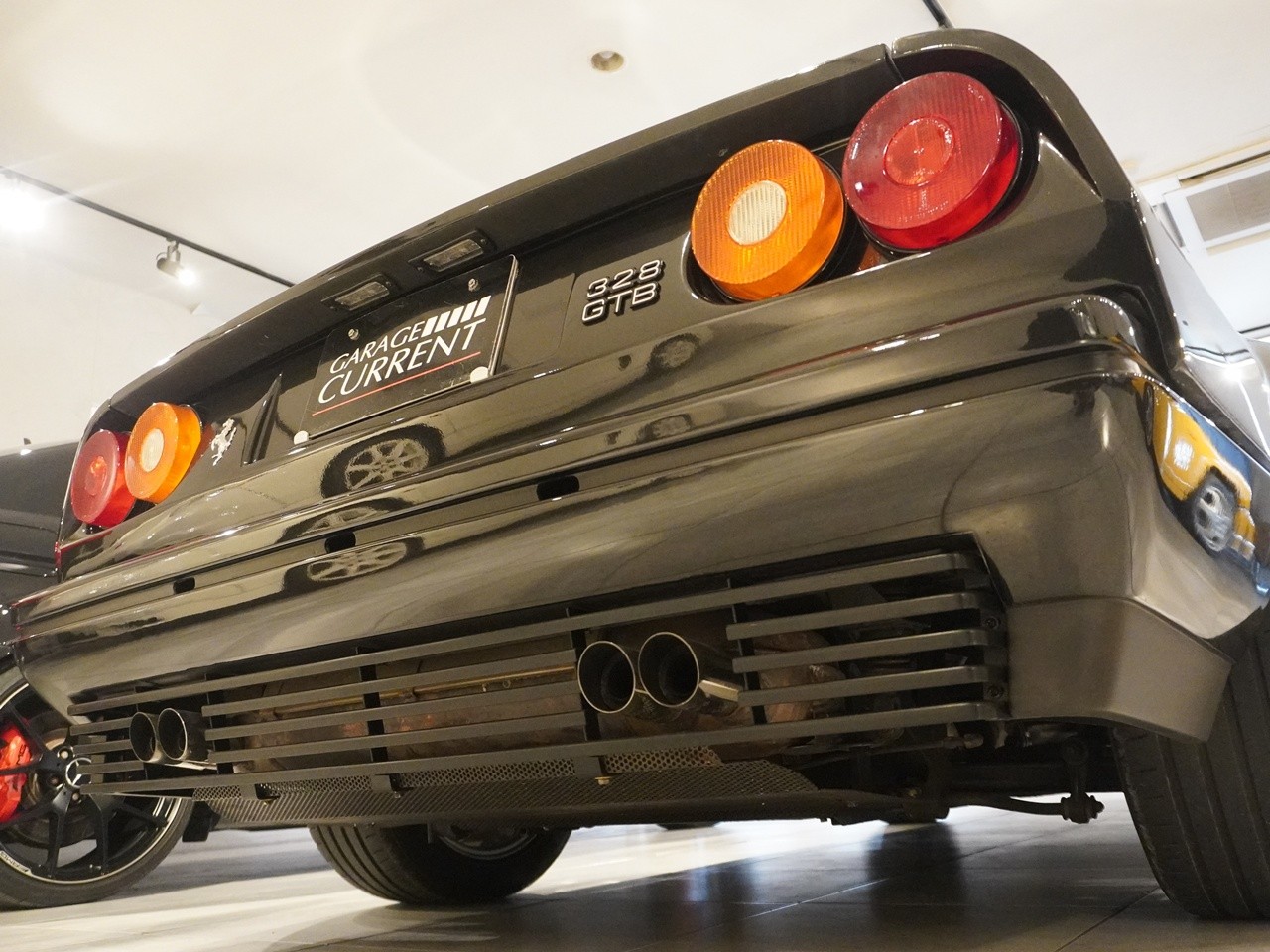 フェラーリ　328