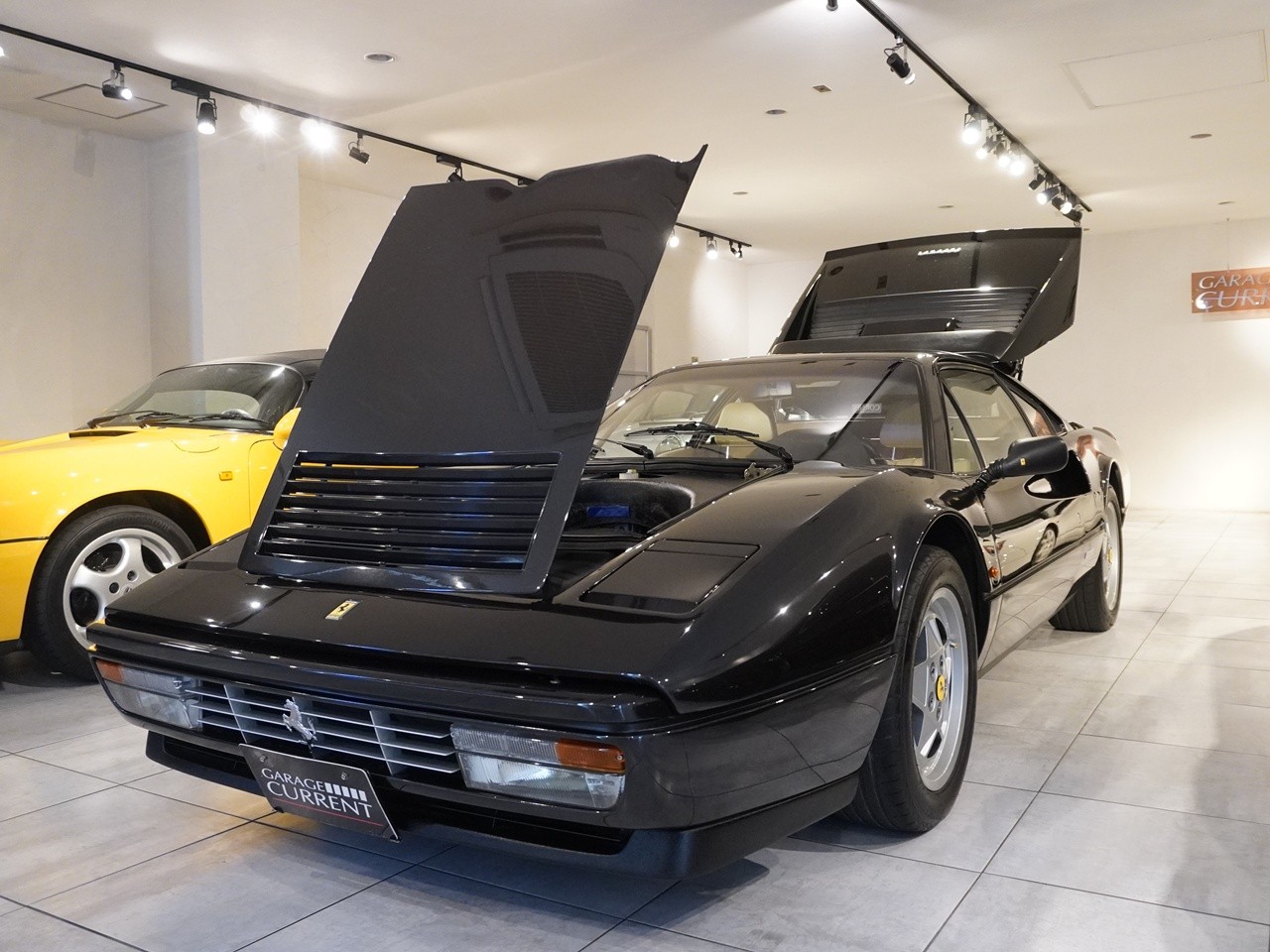 フェラーリ　328