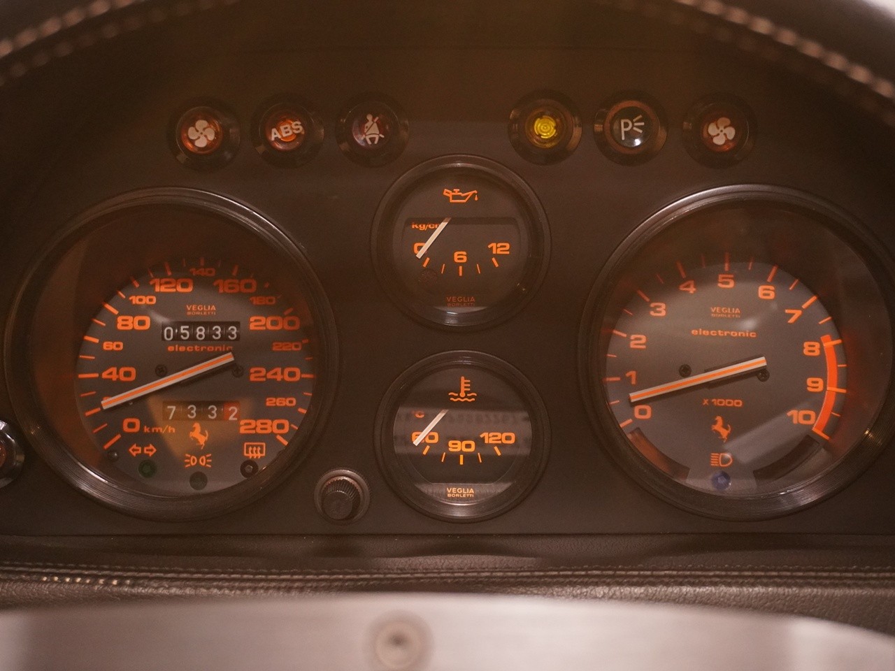 フェラーリ　328