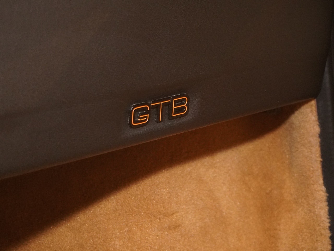 フェラーリ　328