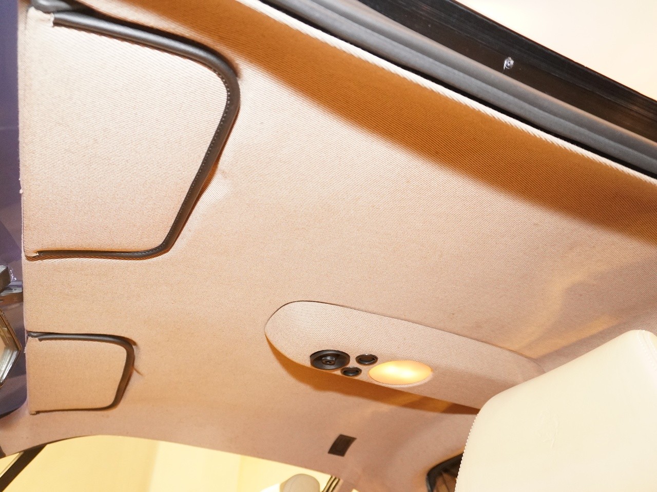 フェラーリ　328