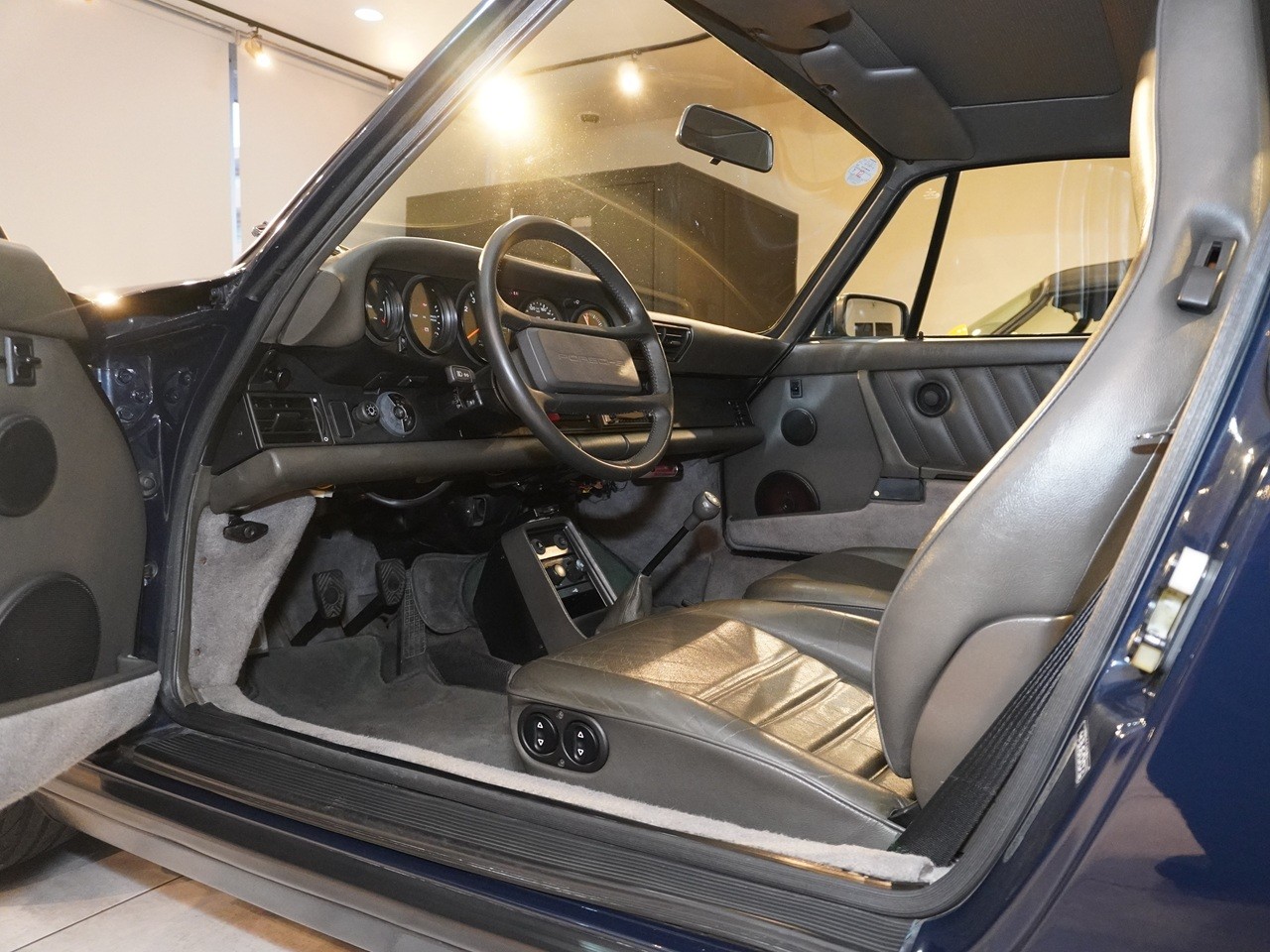 ポルシェ　911(Type930)