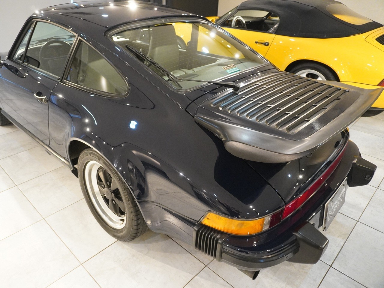 ポルシェ　911(Type930)