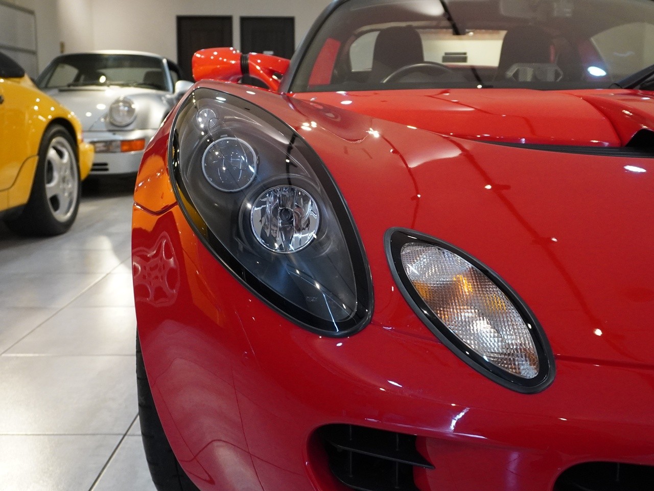 ロータス　エリーゼ