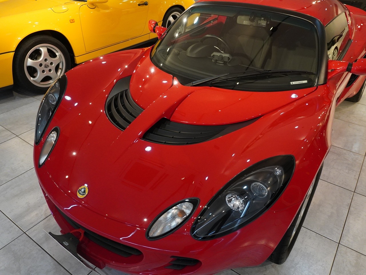 ロータス　エリーゼ