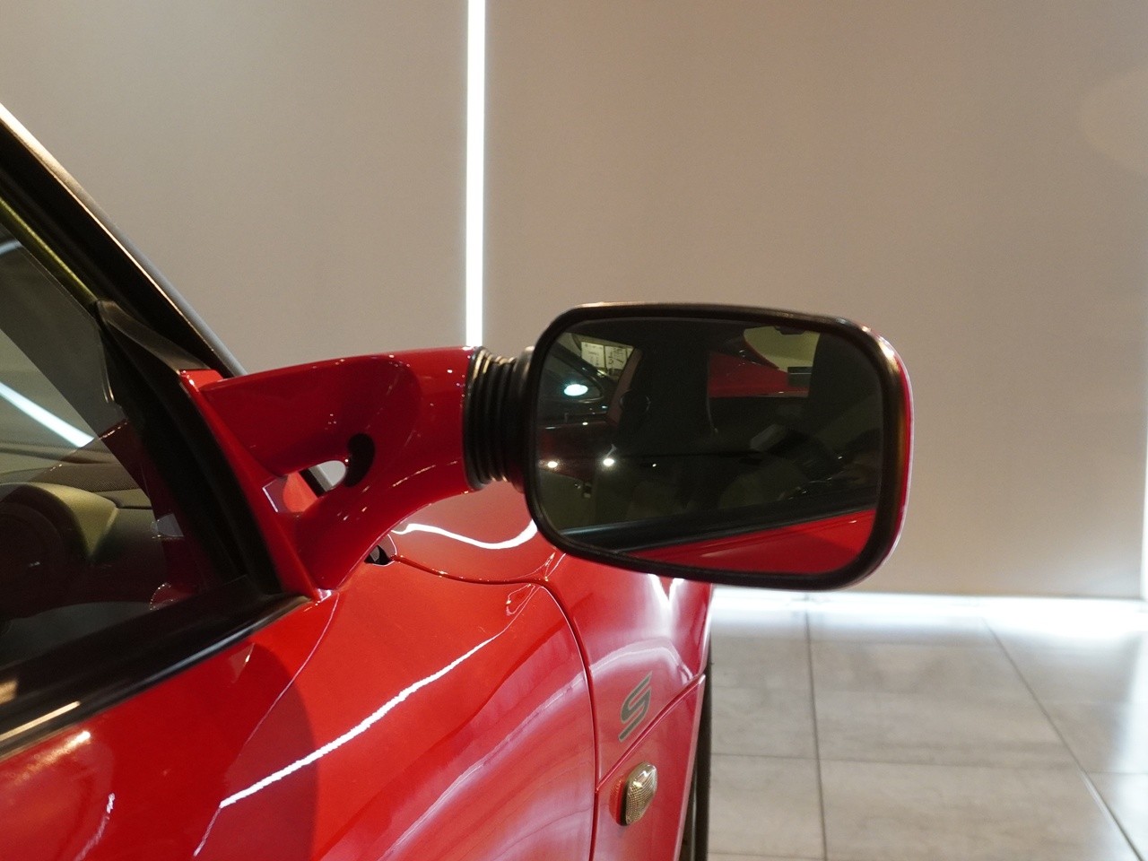 ロータス　エリーゼ