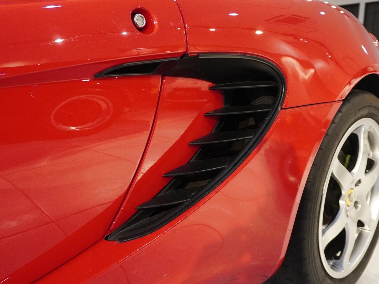 ロータス　エリーゼ