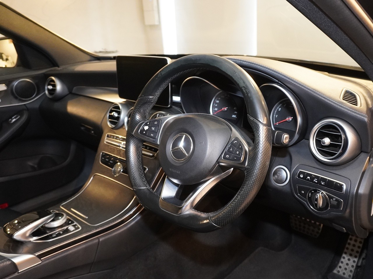 メルセデスベンツ　Cクラス