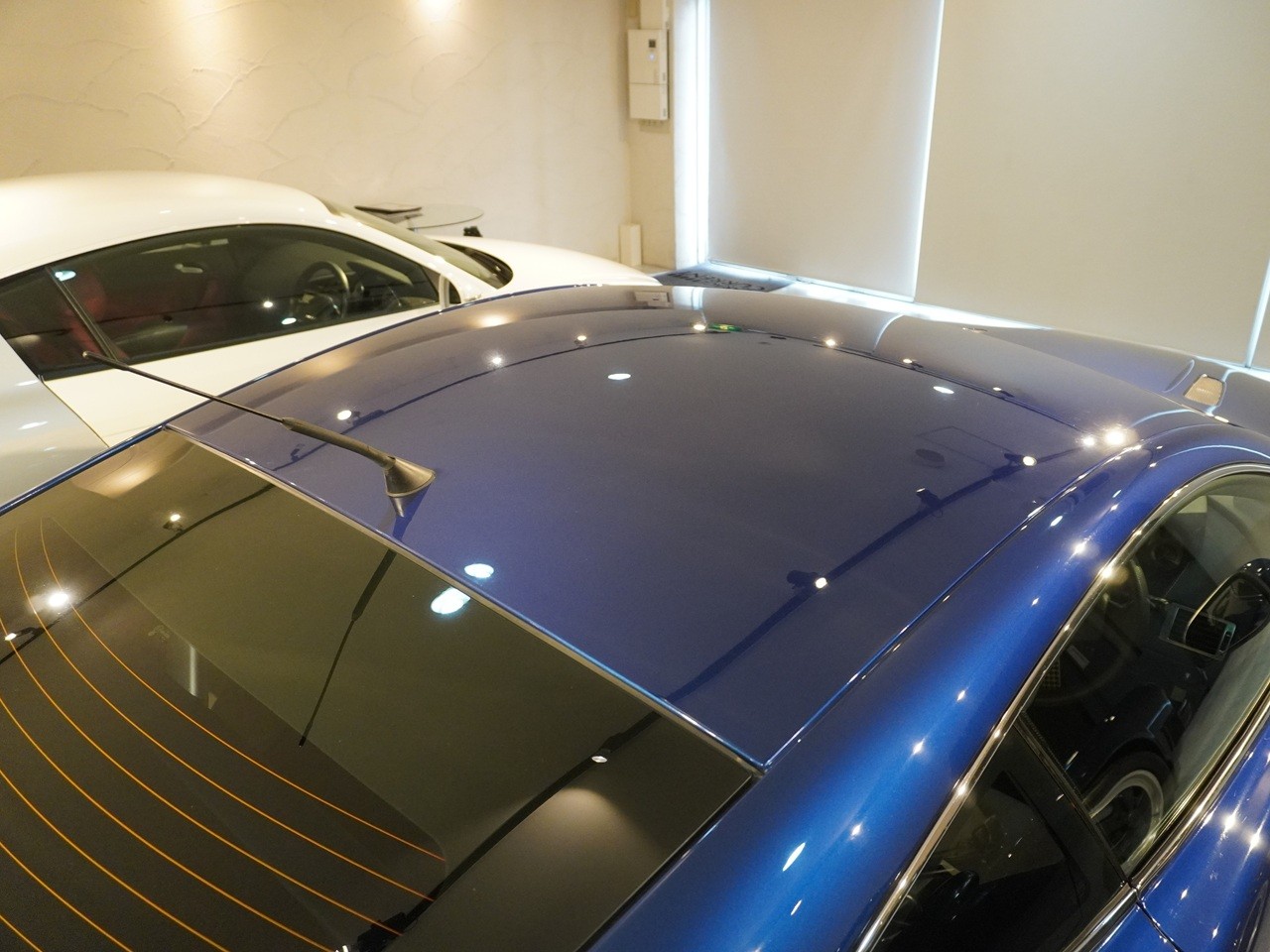 アストンマーティン　V8