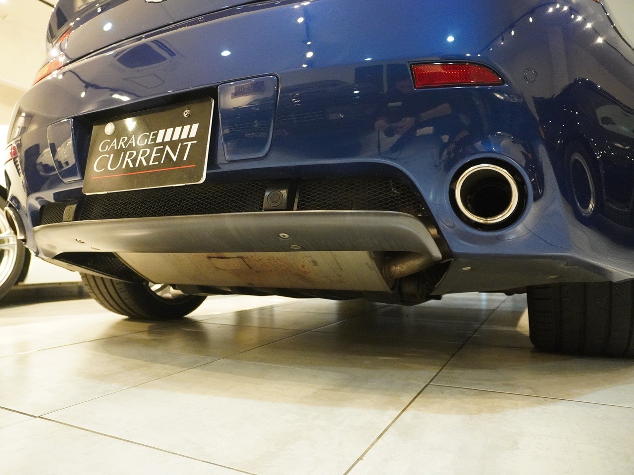 アストンマーティン　V8