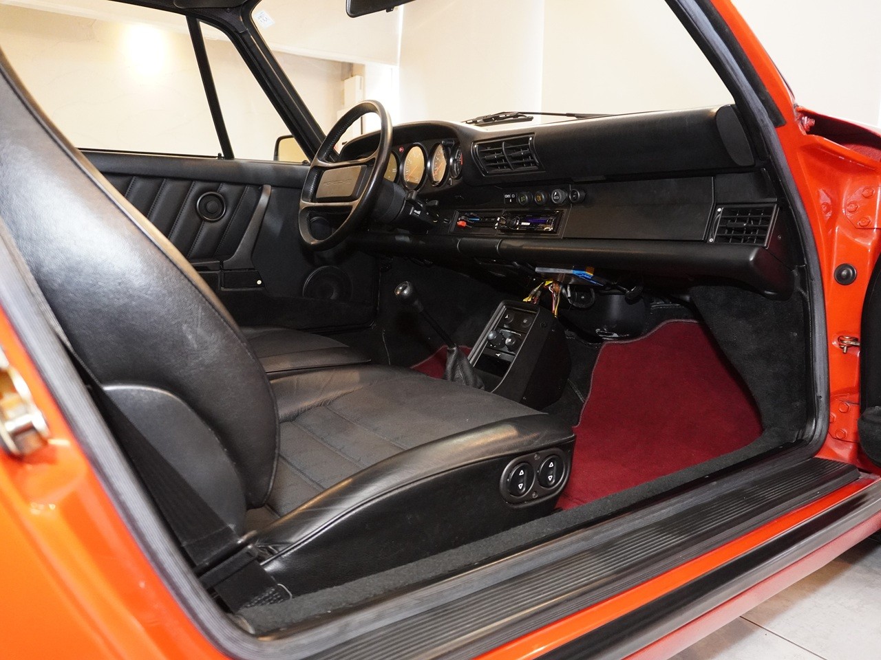 ポルシェ　911(Type930)