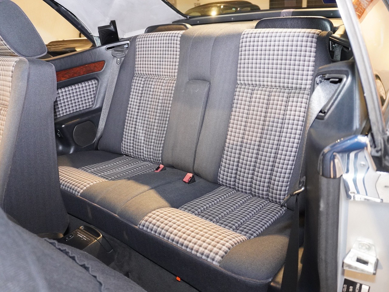 メルセデスベンツ　Eクラス