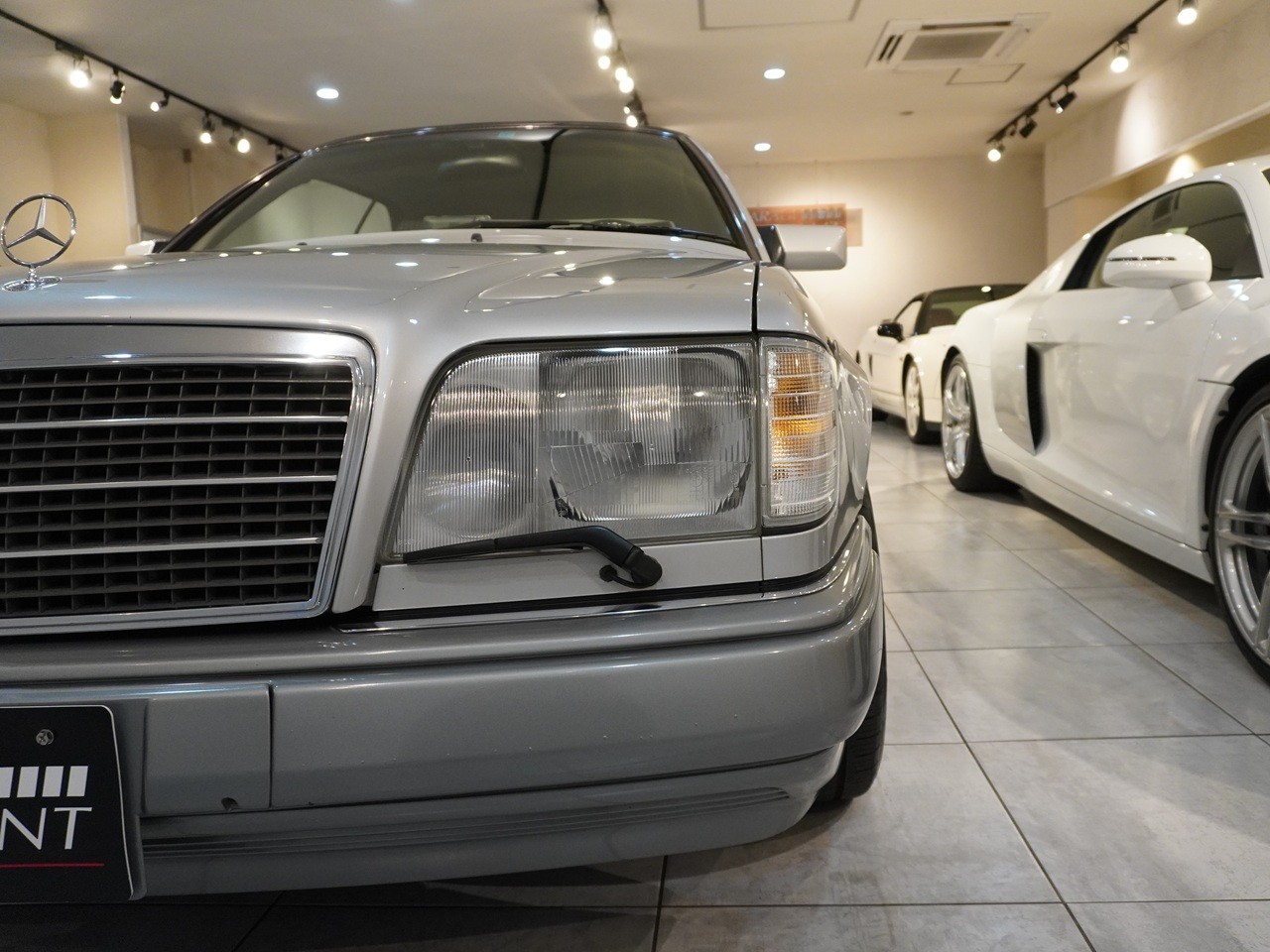 メルセデスベンツ　Eクラス