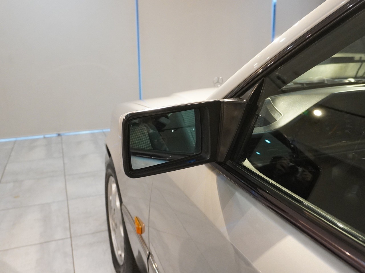 メルセデスベンツ　Eクラス