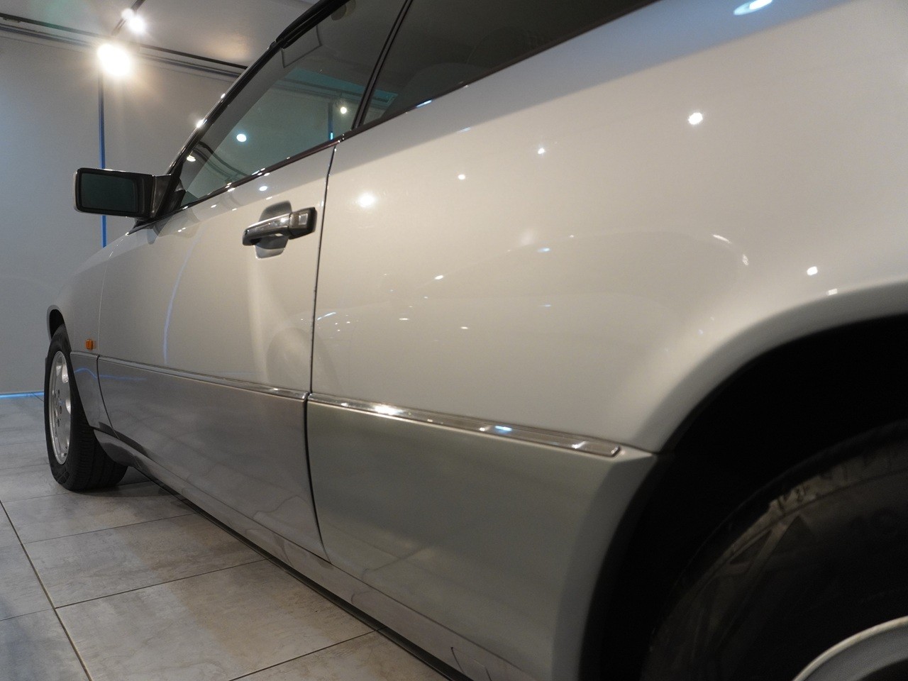 メルセデスベンツ　Eクラス