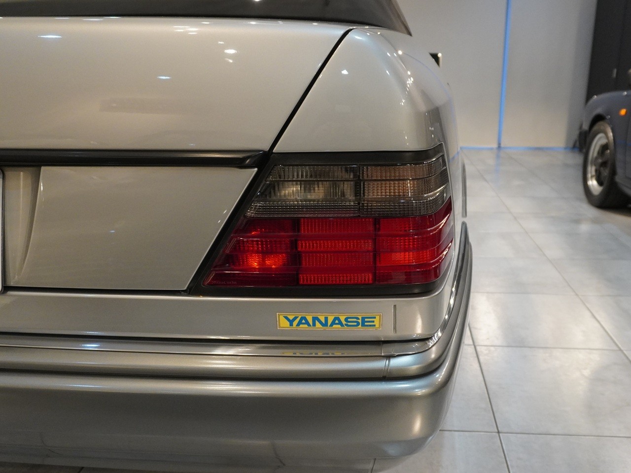 メルセデスベンツ　Eクラス