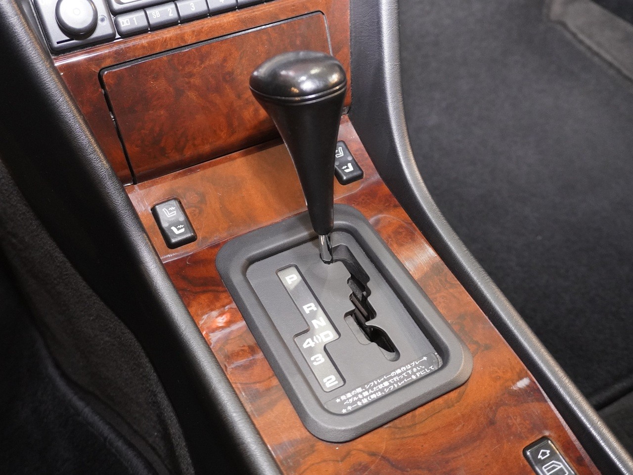 メルセデスベンツ　Eクラス