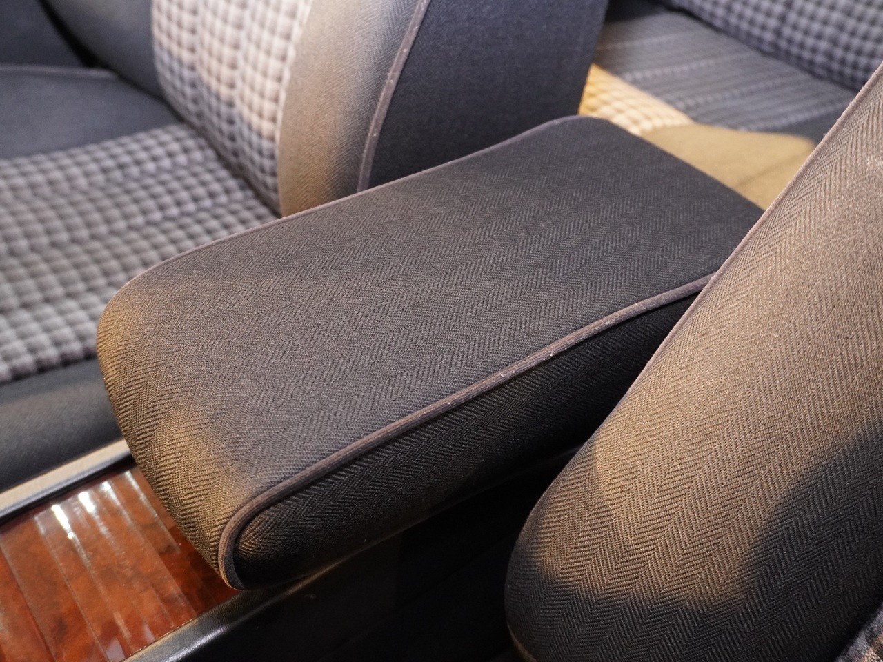 メルセデスベンツ　Eクラス