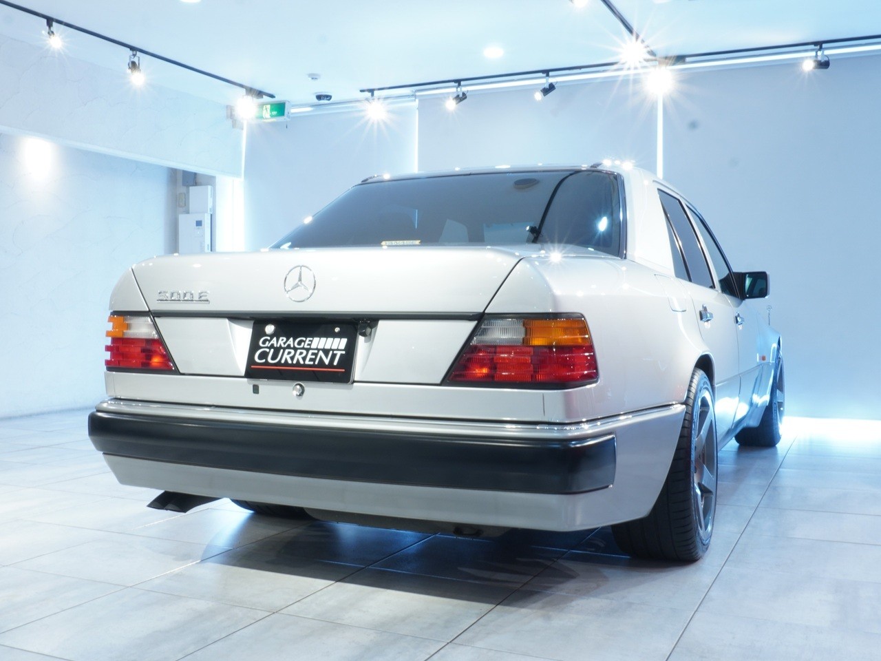 メルセデスベンツ　ミディアムクラス