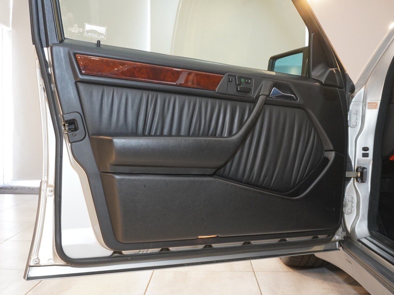 メルセデスベンツ　ミディアムクラス