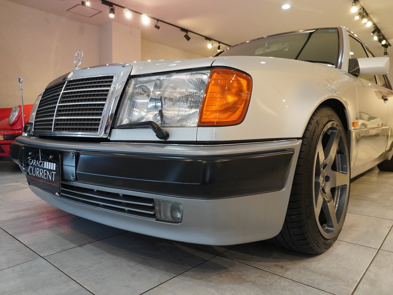 メルセデスベンツ　ミディアムクラス