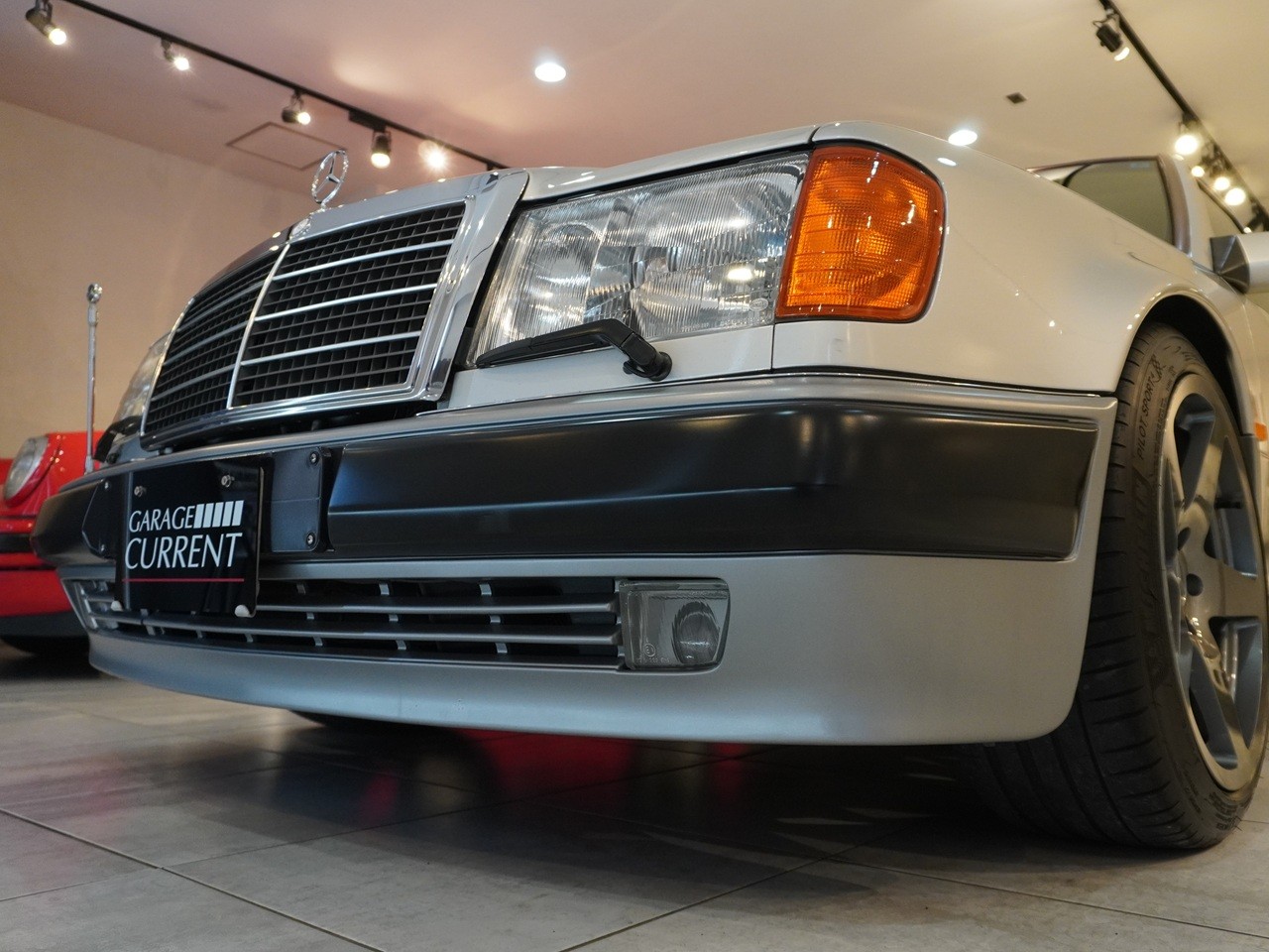 メルセデスベンツ　ミディアムクラス