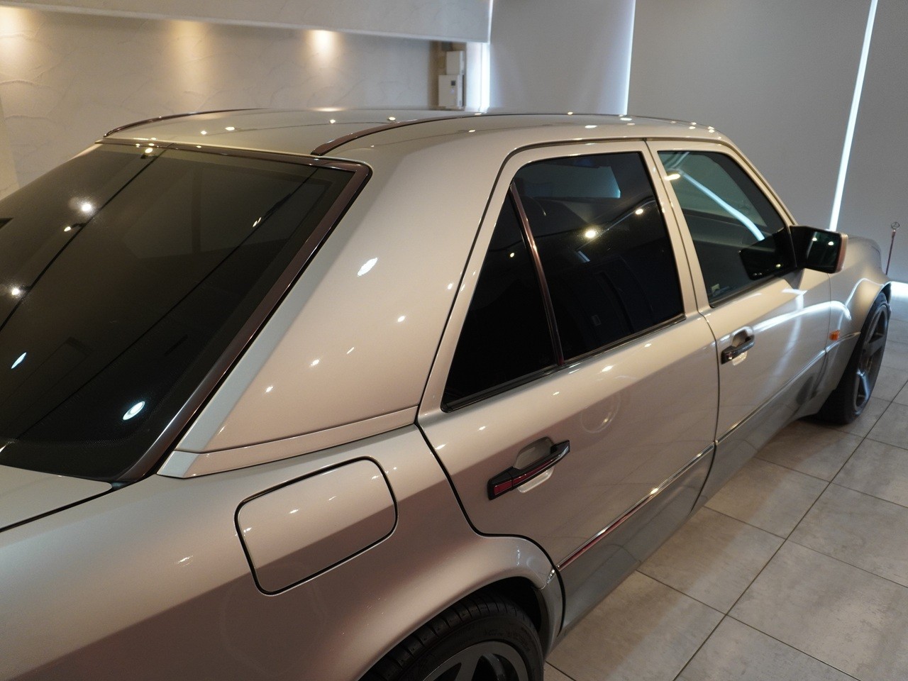 メルセデスベンツ　ミディアムクラス