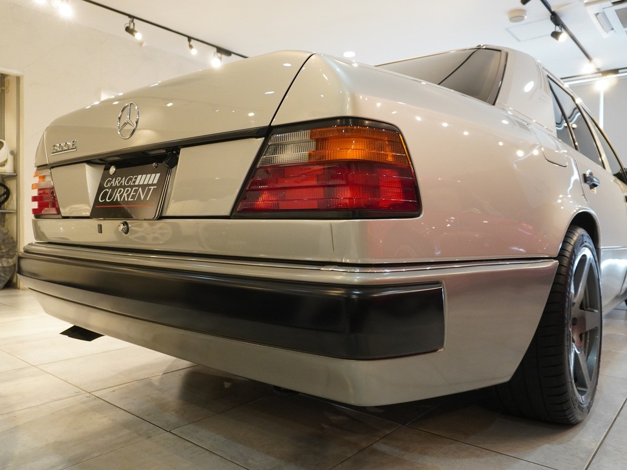 メルセデスベンツ　ミディアムクラス