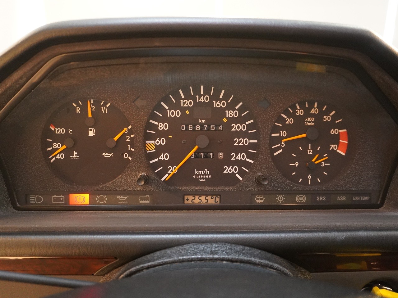 メルセデスベンツ　ミディアムクラス