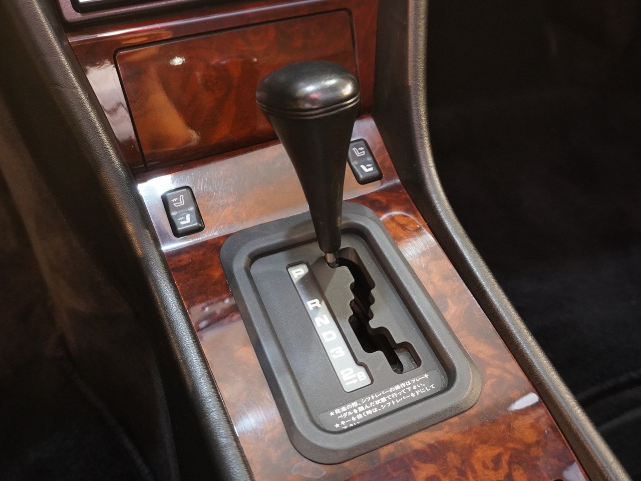 メルセデスベンツ　ミディアムクラス