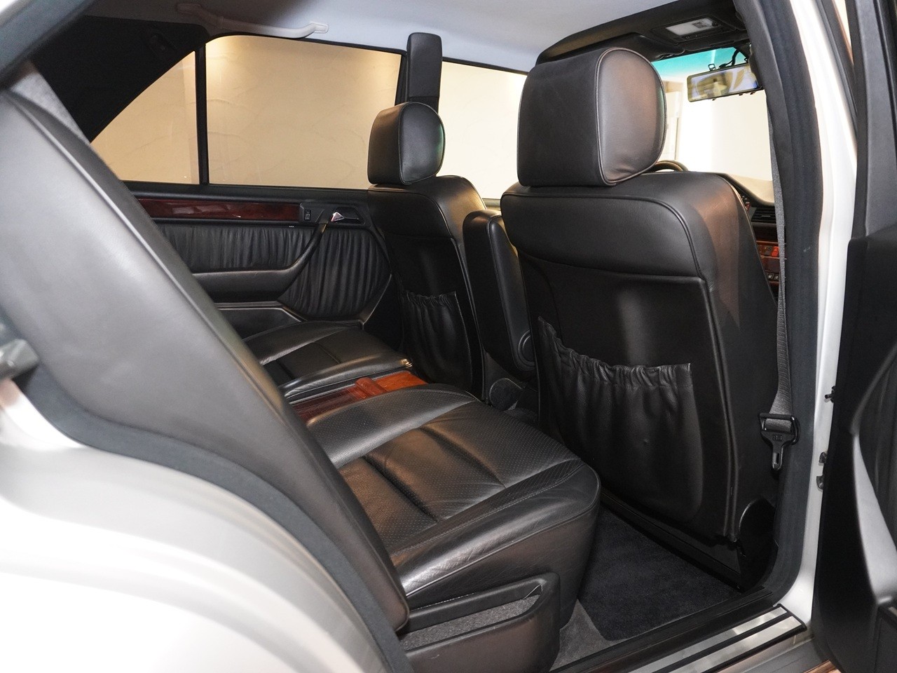 メルセデスベンツ　ミディアムクラス