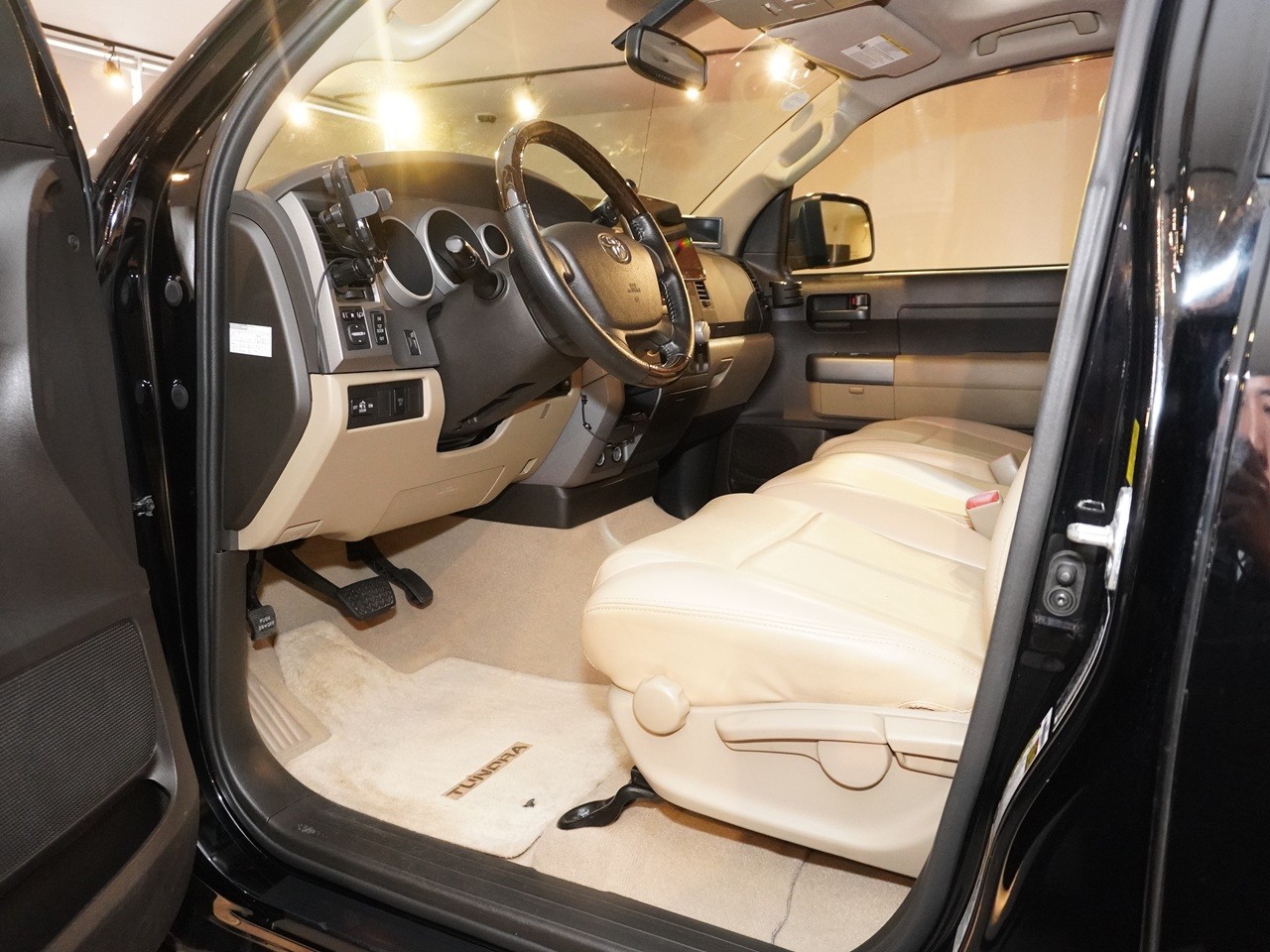 USトヨタ　タンドラ