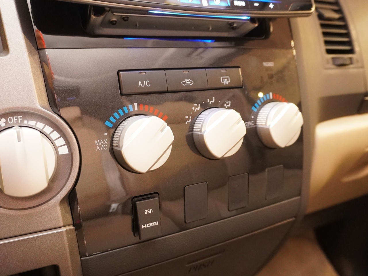 USトヨタ　タンドラ