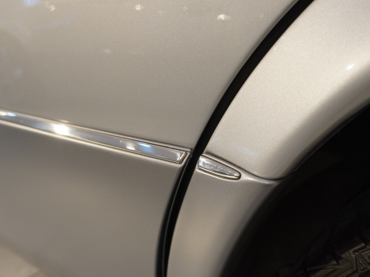 メルセデスベンツ　ミディアムクラス