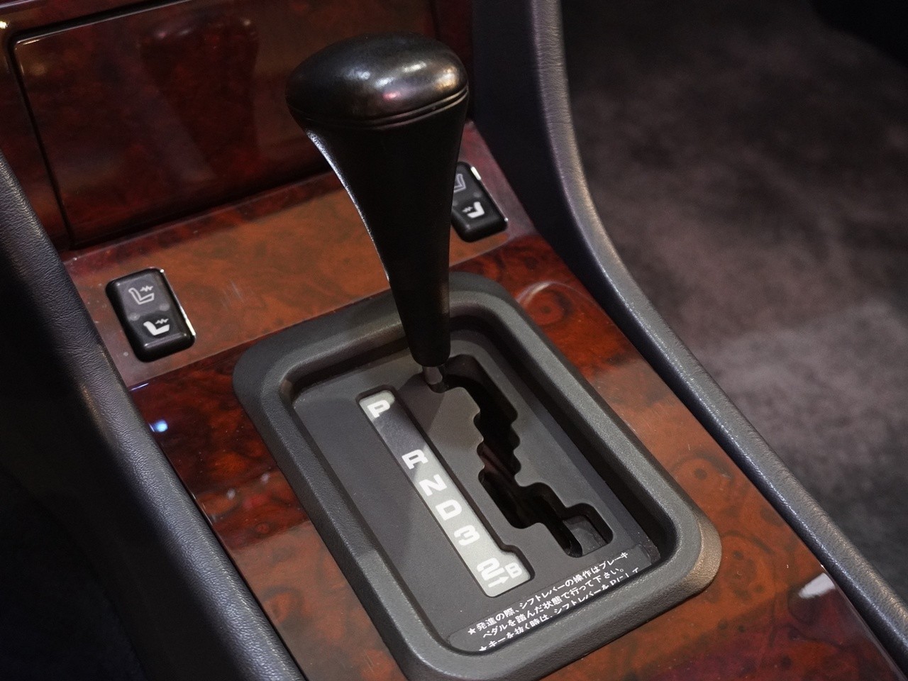 メルセデスベンツ　ミディアムクラス