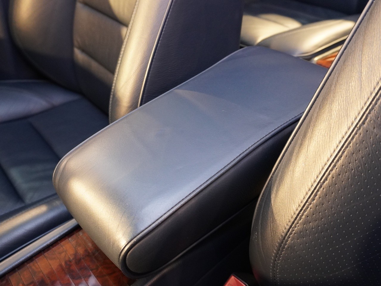 メルセデスベンツ　ミディアムクラス