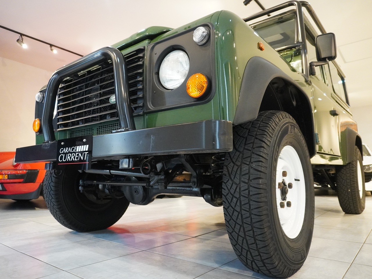 ランドローバー　ディフェンダー