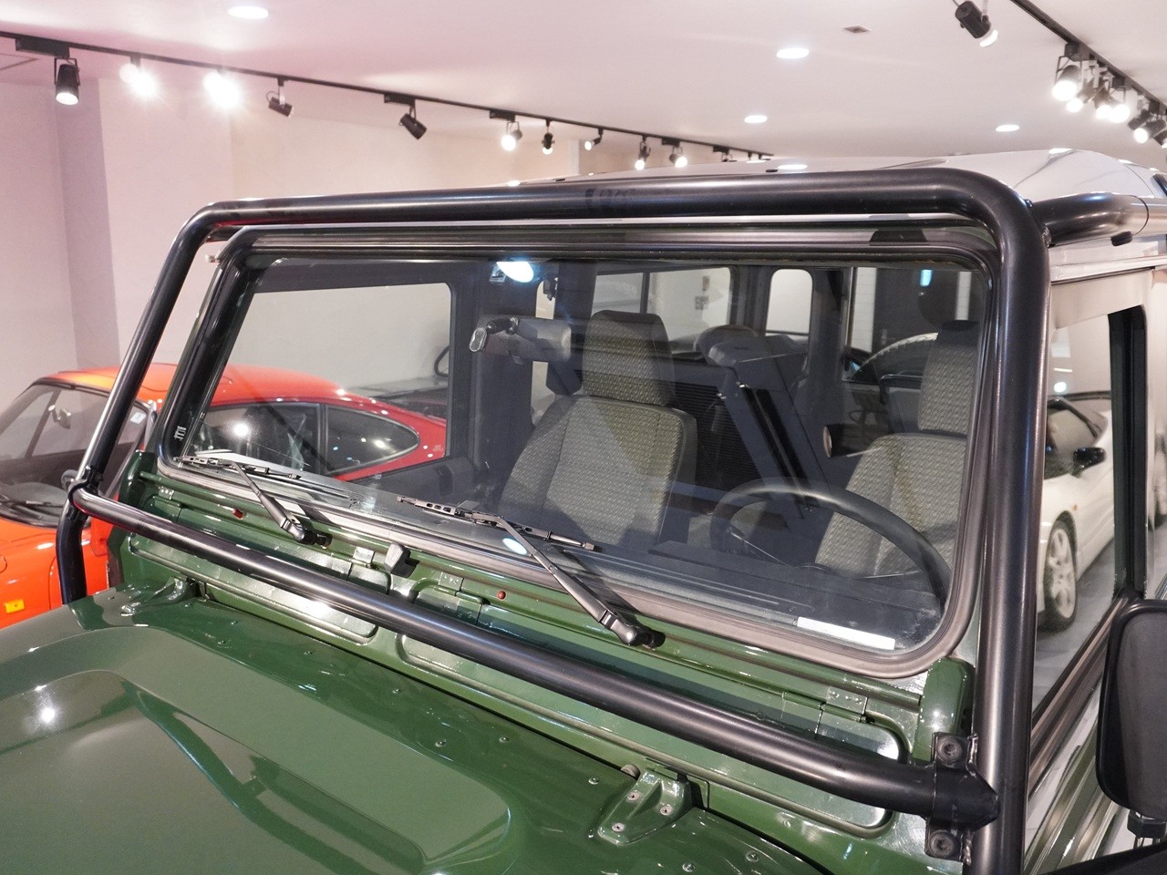 ランドローバー　ディフェンダー