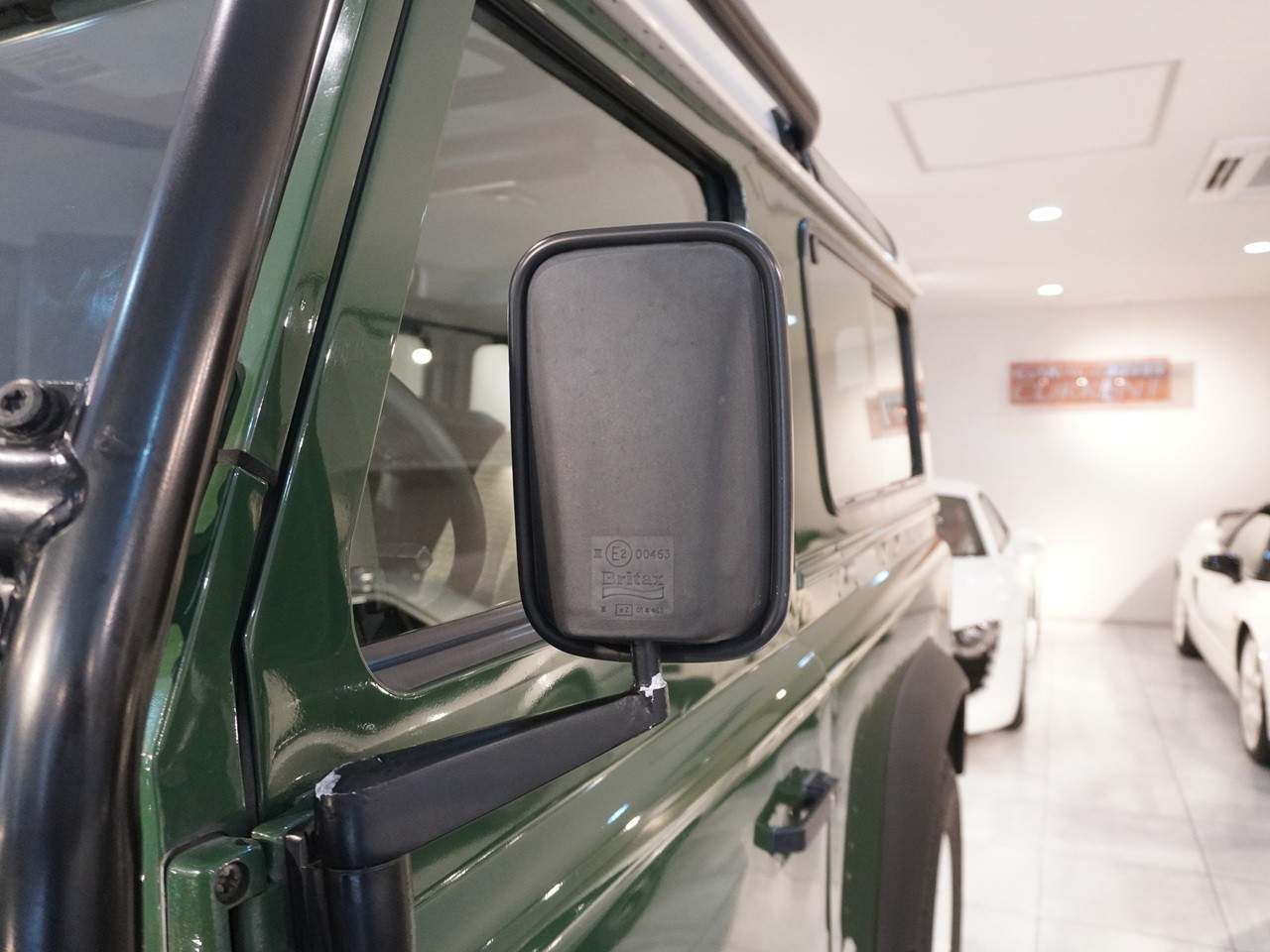 ランドローバー　ディフェンダー