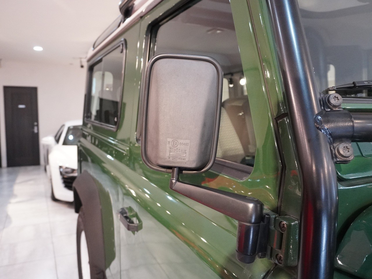 ランドローバー　ディフェンダー