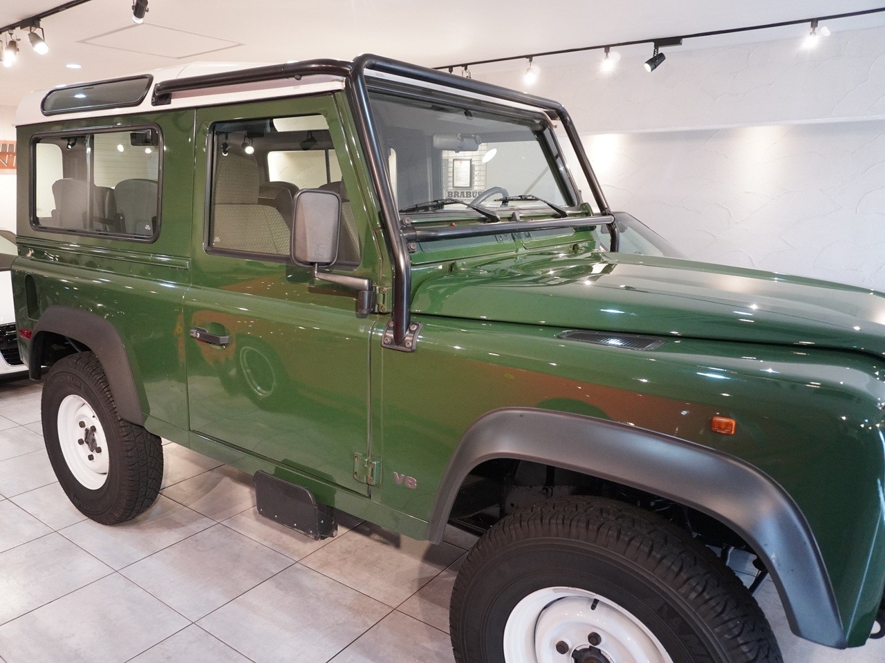 ランドローバー　ディフェンダー